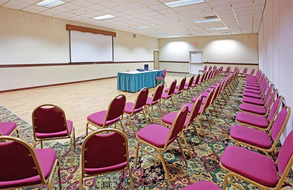 Country Inn & Suites By Radisson, Sidney, Ne Ανέσεις φωτογραφία